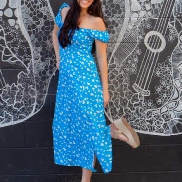 SHEIN Dresses & Skirts - Beautiful Light Blue with Flower Dress M
